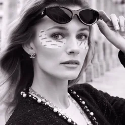 Chanel Visage^LE LIFT FLASH EYE | Avenue des Parfums