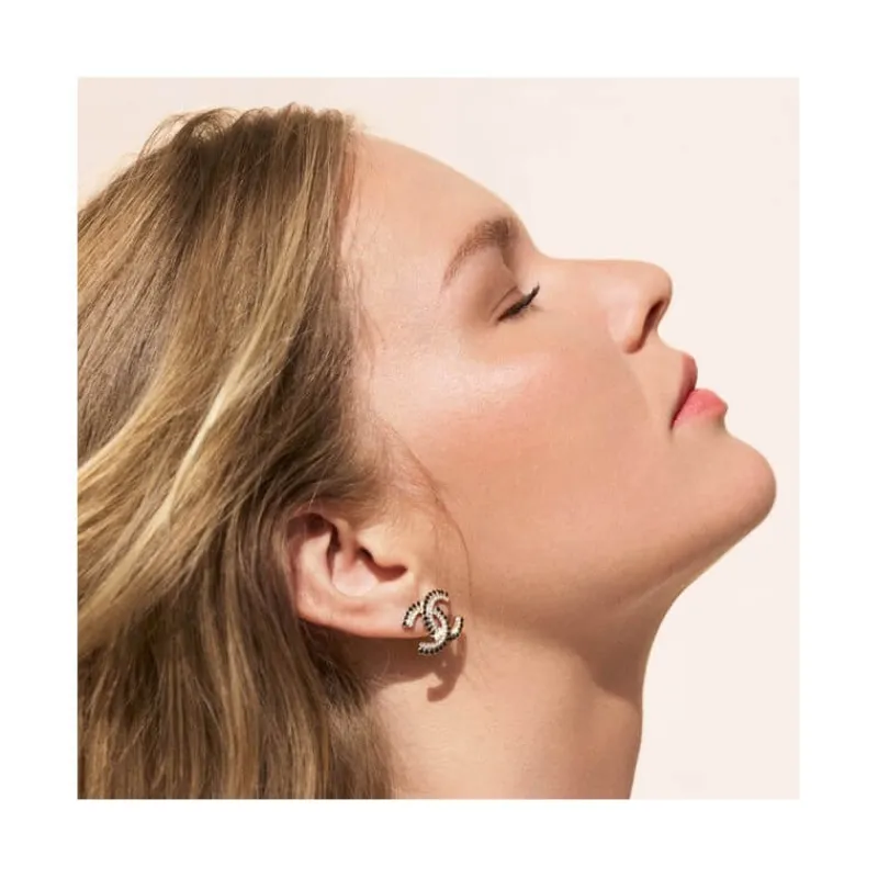 Chanel Teint^LES BEIGES | Avenue des Parfums